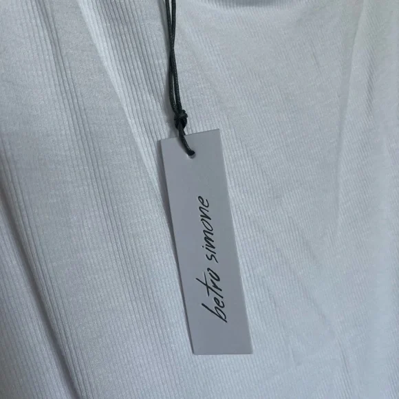 Betro Simone White Asymmetrical Ribbed Bodysuit - Picture 4 of 9